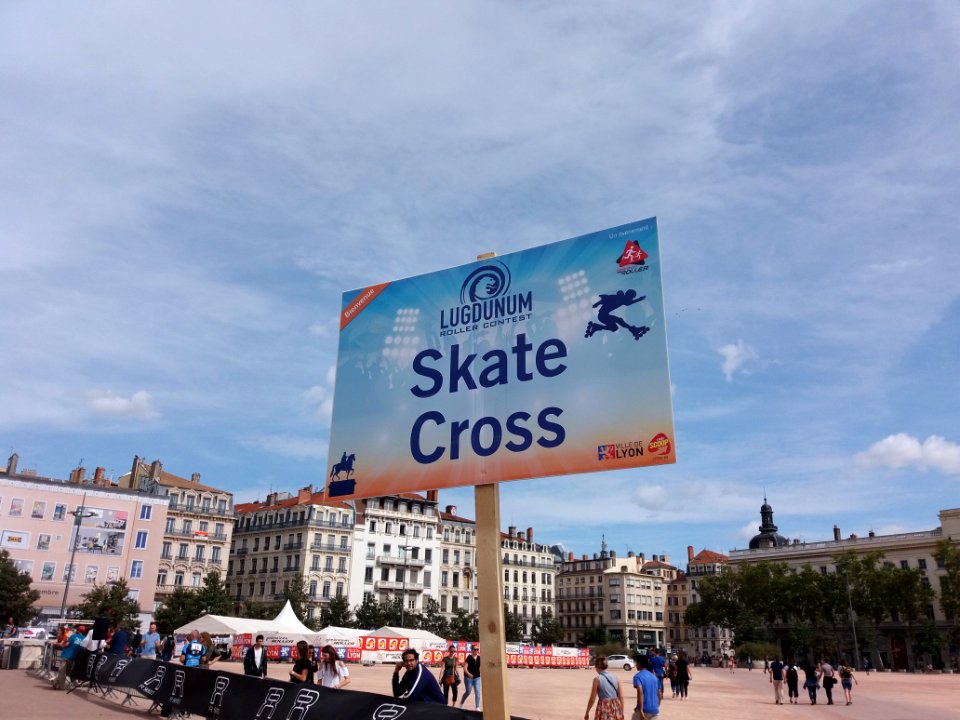 Lyon 2e - Place Bellecour - Lugdunum Roller Contest 2019 (05)