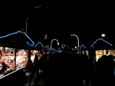 Lyon 2e - Place Carnot - Marché de Noël 2019, allée centrale de nuit