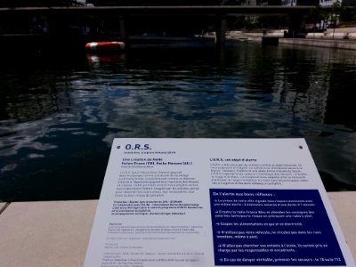 Lyon 2e - Place Nautique - BigTorrent 2020 - Cartel installation flottante