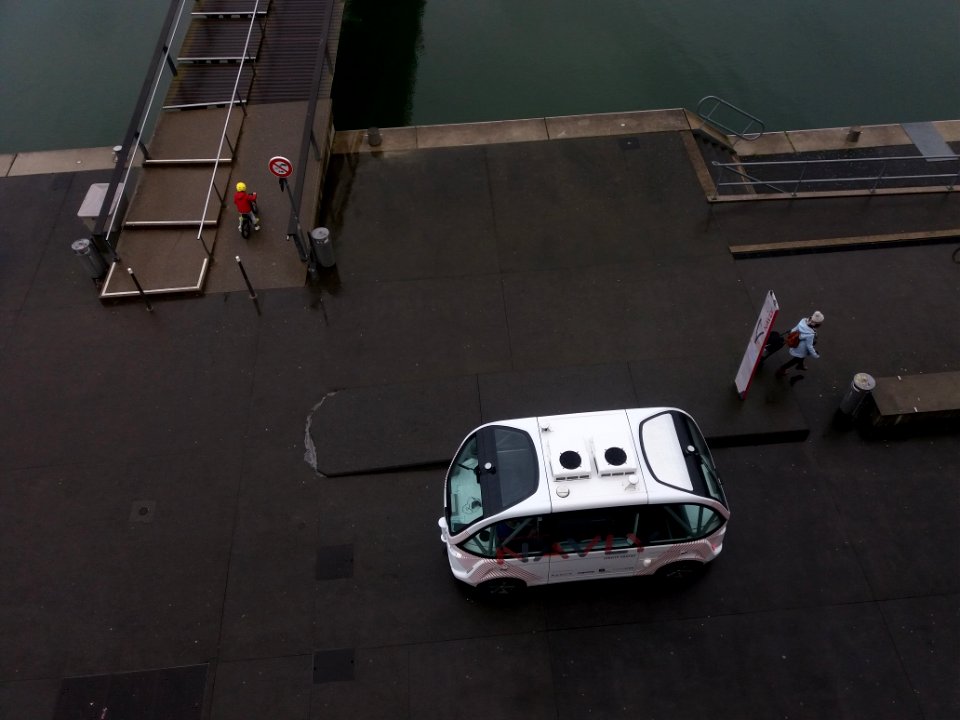 Lyon 2e - Quai Arlès Dufour, Navly à une de ses stations