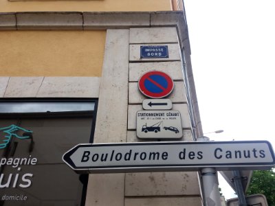 Lyon 4e - Impasse Gord, plaque, panneaux