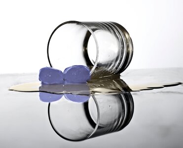 Allusion glass ice ice cubes