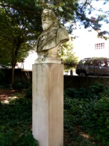 Lyon 4e - Jardin Gustave Ferrié - Buste de Pierre Dupont, profil