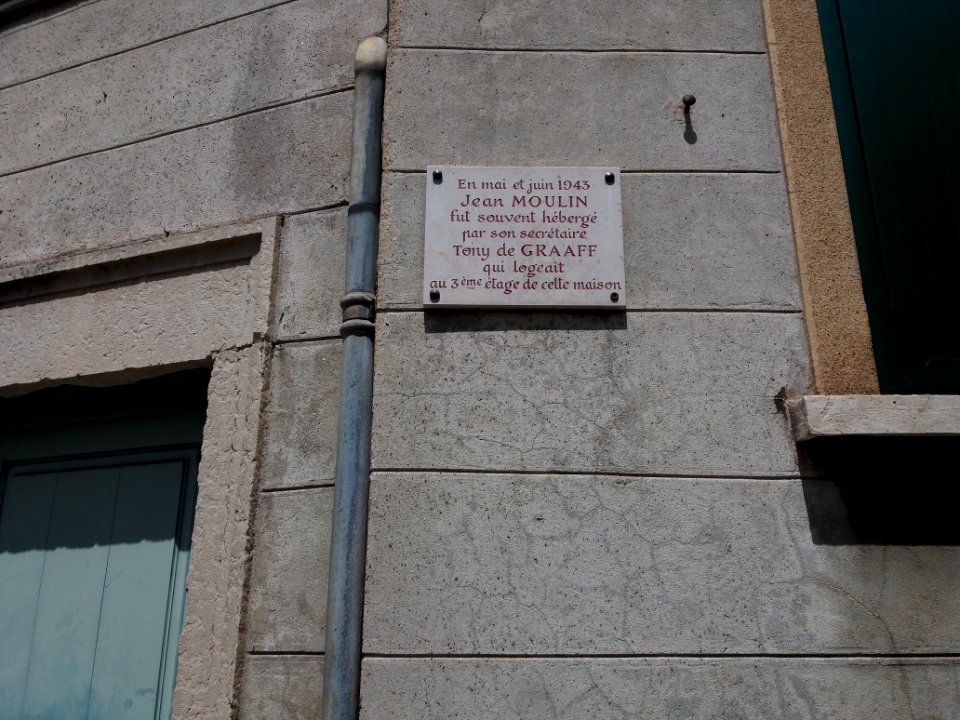Lyon 5e - Avenue du Point du Jour, plaque à Jean Moulin sur la maison où logeait Tony de Graaff
