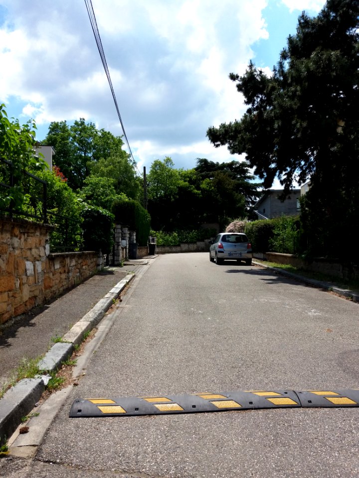 Lyon 4e - Chemin Vert, depuis la rue de la Corniche