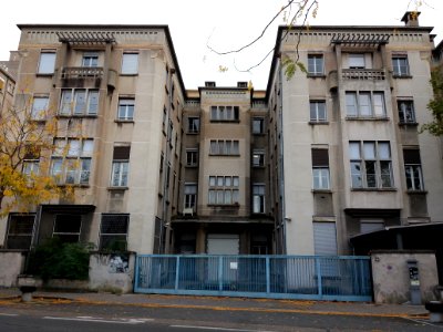 Lyon 3e - Rue Trarieux, bâtiments de l'hôpital Édouard Herriot