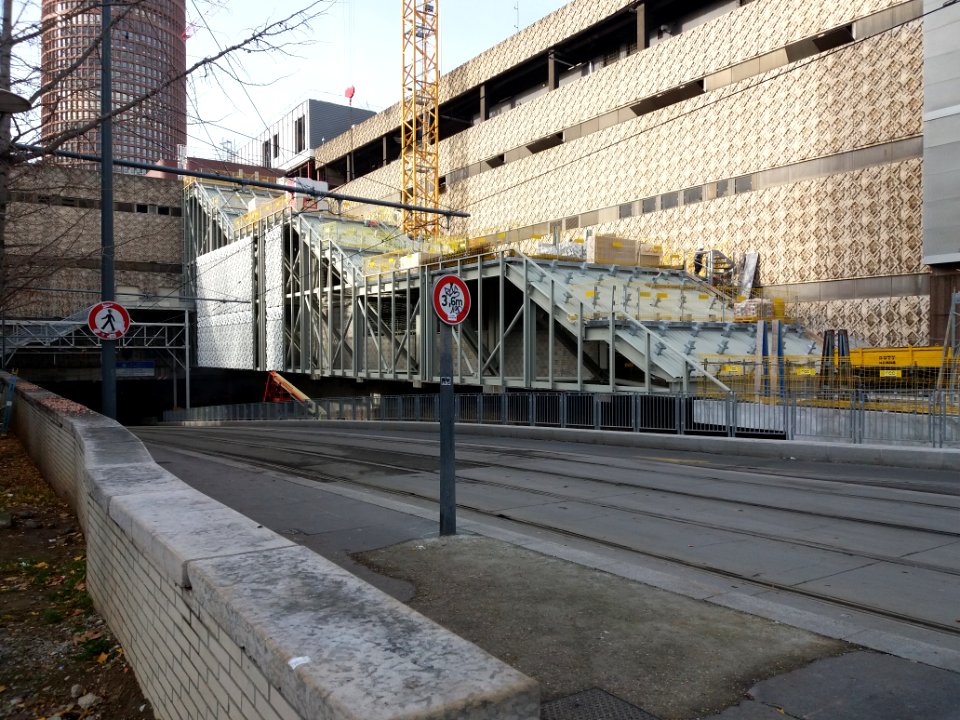 Lyon 3e - Rue Servient, travaux d'extension du centre commercial