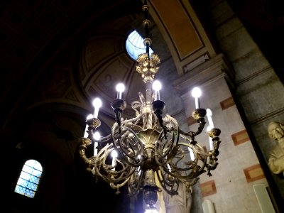 Lyon 4e - Église Saint-Denis de la Croix-Rousse, lustre