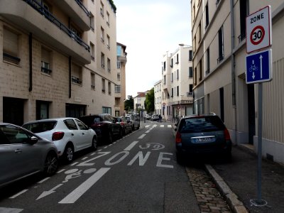 Lyon 3e - Rue Louis - Depuis la route de Genas