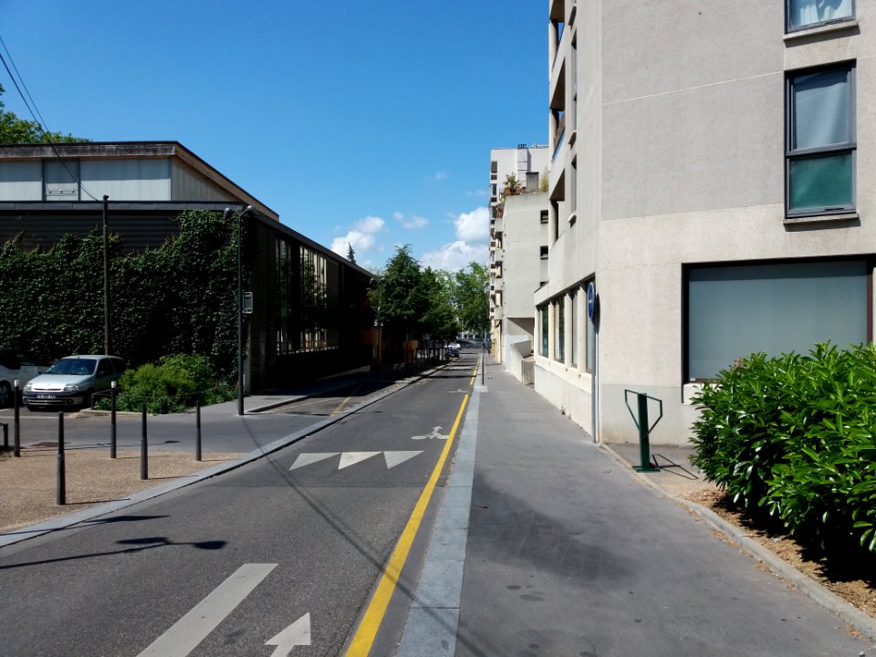 Lyon 4e - Rue des Entrepôts, depuis la rue André Bonin