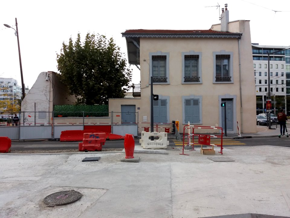 Lyon 3e - Rue Maurice Flandin, maison au numéro 94, à l'angle de la rue Paul Bert
