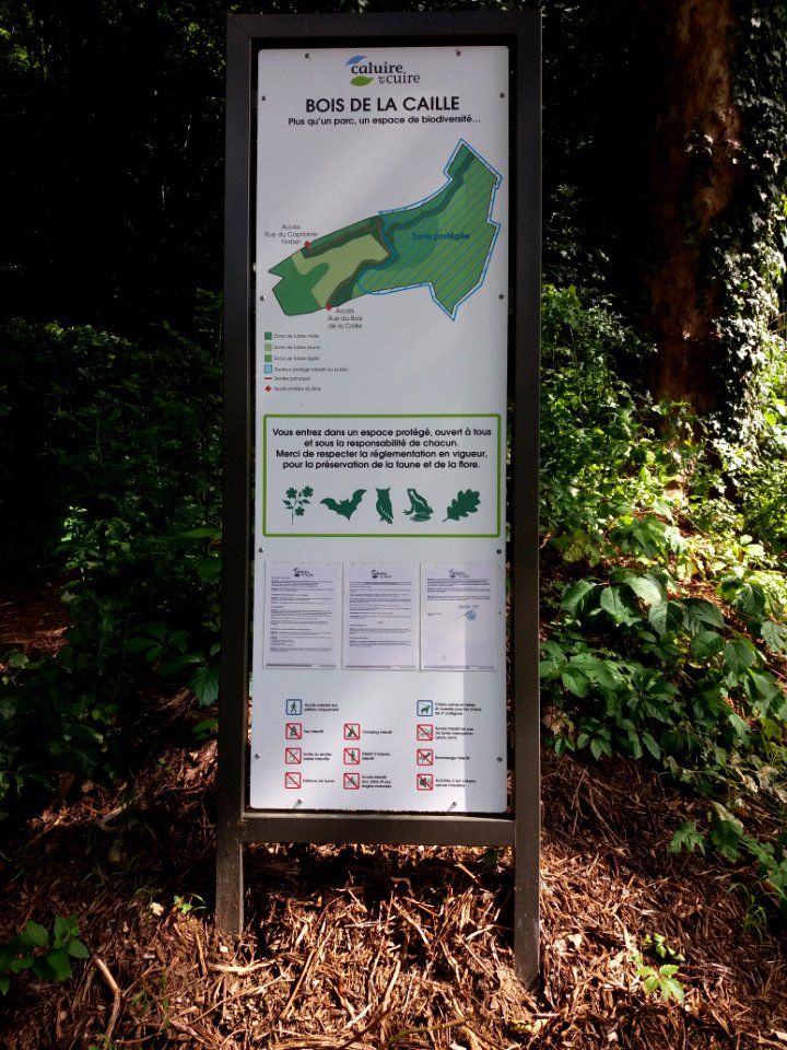 Lyon 4e - Rue du Bois de la Caille, panneau et plan du Bois de la Caille