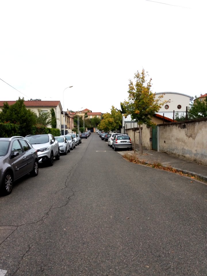 Lyon 3e - Rue Jules Massenet, depuis la rue Constant