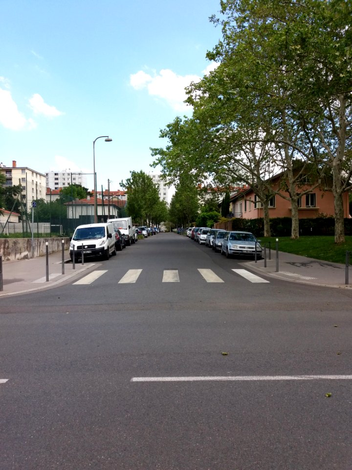 Lyon 4e - Rue Henri Ferré, depuis la rue Chazière