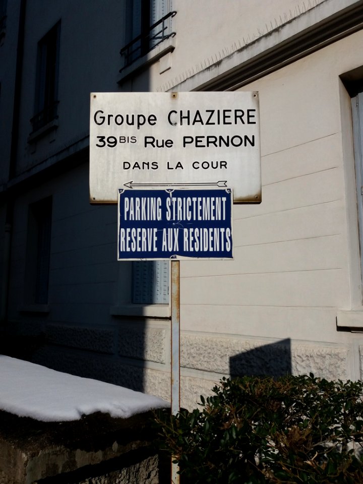 Lyon 4e - Rue Pernon - Plaque Groupe Chazière