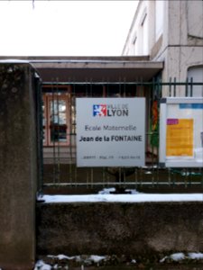 Lyon 4e - Rue Falcon - École maternelle Jean de la Fontaine - Plaque