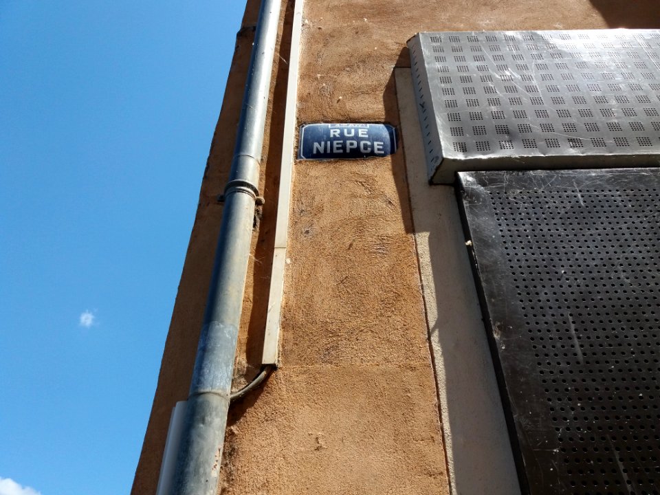 Lyon 4e - Rue Niepce, plaque