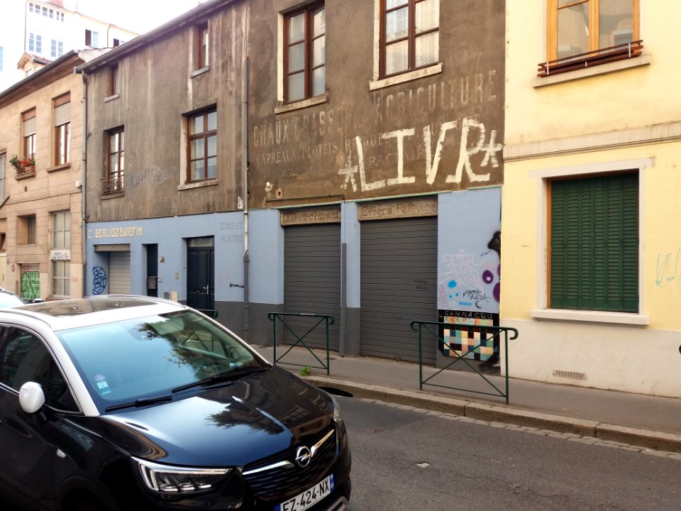 Lyon 4e - Rue Dumont, immeuble aux numéros 5 et 7