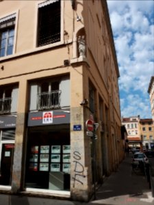 Lyon 4e - Rue du Mail, vierge à l'angle de la rue d'Ivry