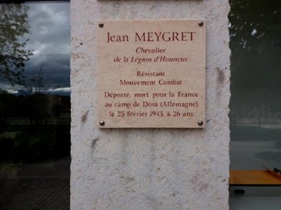Lyon 5e - Esplanade Saint Pothin, plaque Jean Meygret