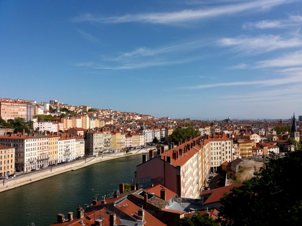 Lyon 5e - Chemin de Montauban - Couvent des Carmes déchaussés, vue sur Lyon (05)