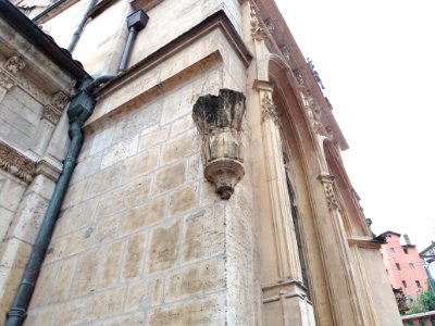 Lyon 5e - Église Saint-Paul, vestige du porche qui la reliait à l'église Saint Laurent (2)