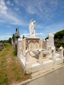 Lyon 5e - Cimetière de Loyasse - Tombe de la famille Vourloud-Bédor 01