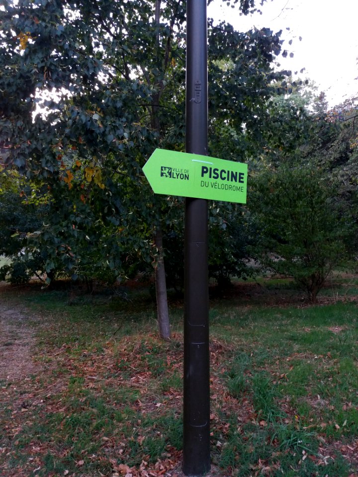 Lyon 6e - Parc de la Tête d'Or - Panneau Piscine du Vélodrome