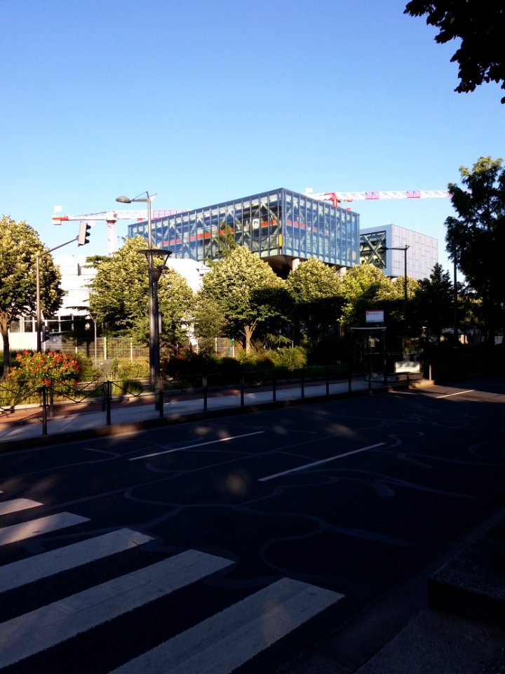 Lyon 7e - Avenue Tony Garnier - Laboratoire P4 Jean Mérieux