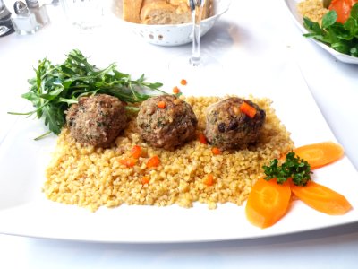 Lyon 6e - Restaurant André Melkonyan - Boulettes de bœuf aux pignons et raisins