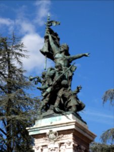 Lyon 6e - Place du Général Leclerc - Monument des Enfants du Rhône - Statue