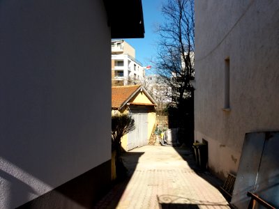 Lyon 7e - Rue André Bollier, maisonnette au numéro 85
