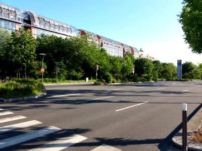 Lyon 6e - Quai Charles de Gaulle, côté sud, avec vue sur la Cité Internationale