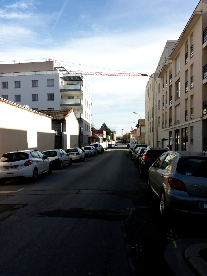 Lyon 7e - Rue Abraham Bloch, depuis la rue de Gerland