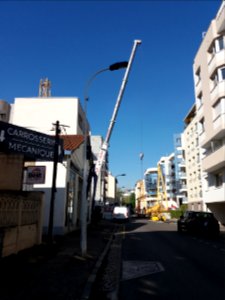 Lyon 7e - Rue André Bollier, démontage d'une grue