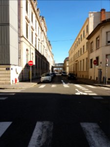 Lyon 7e - Rue Étienne Rognon, vue depuis la rue Raulin