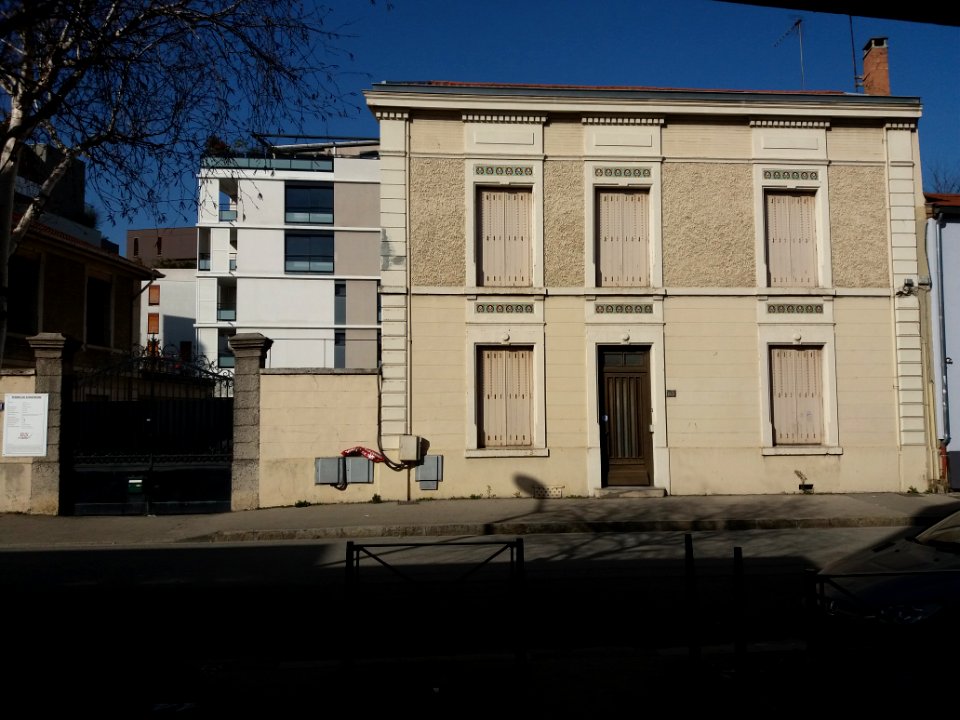 Lyon 7e - Rue André Bollier, maison au numéro 83