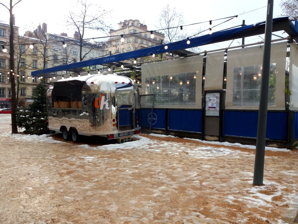 Lyon 6e - Place Maréchal Lyautey - Caravane des chefs (1)