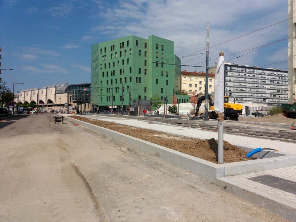 Lyon 7e - Avenue Debourg, travaux pour le terminus du tramway T6