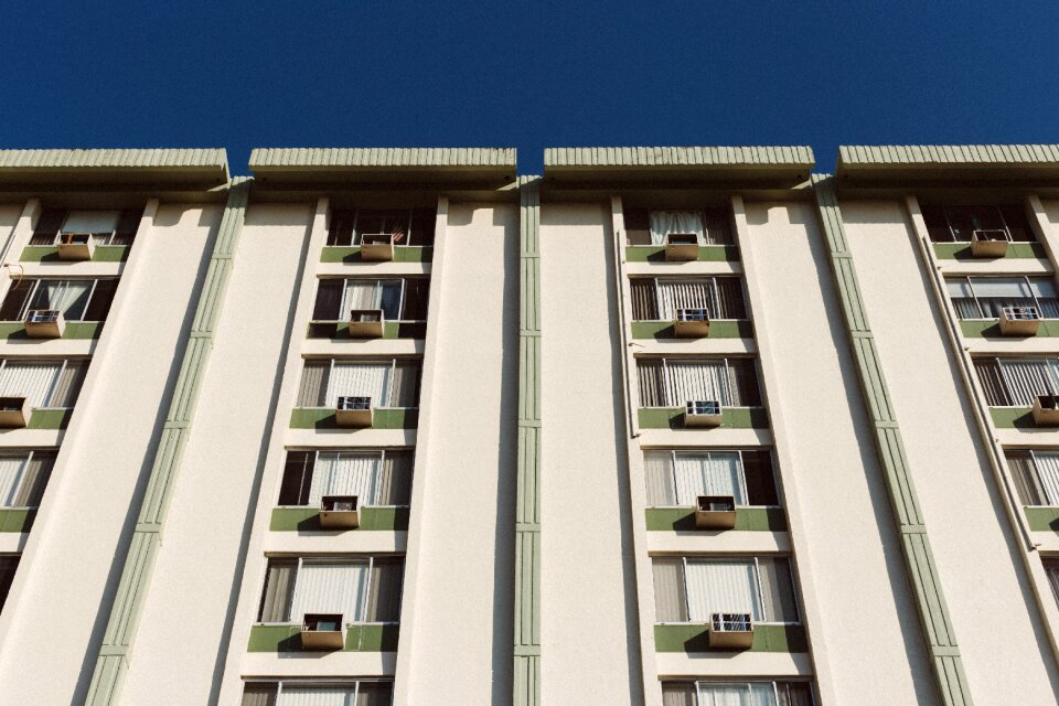 Building residential building windows