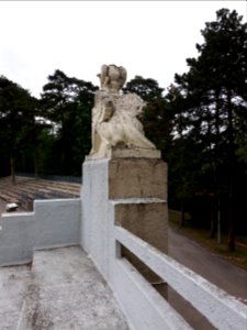 Lyon 6e - Parc de la Tête d'Or, vélodrome, Léopold Renard, Chrysomallos, arrière