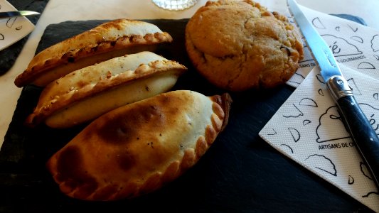 Lyon 7e - Avenue Berthelot - Restaurant Toké - Chaussons et cookie