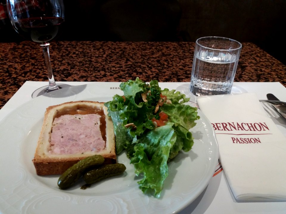 Lyon 6e - Restaurant Bernachon Passion, pâté en croûte