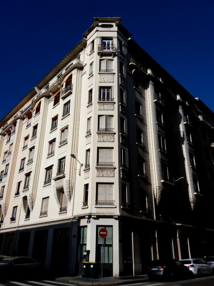 Lyon 6e - Immeuble à l'angle des rues Waldeck-Rousseau et Fournet