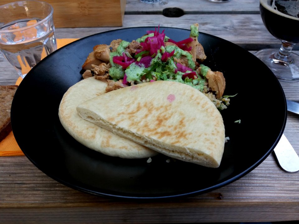 Lyon 7e - Grande Rue de la Guillotière - Malting-Pot, poulet shawarma dans sa pita