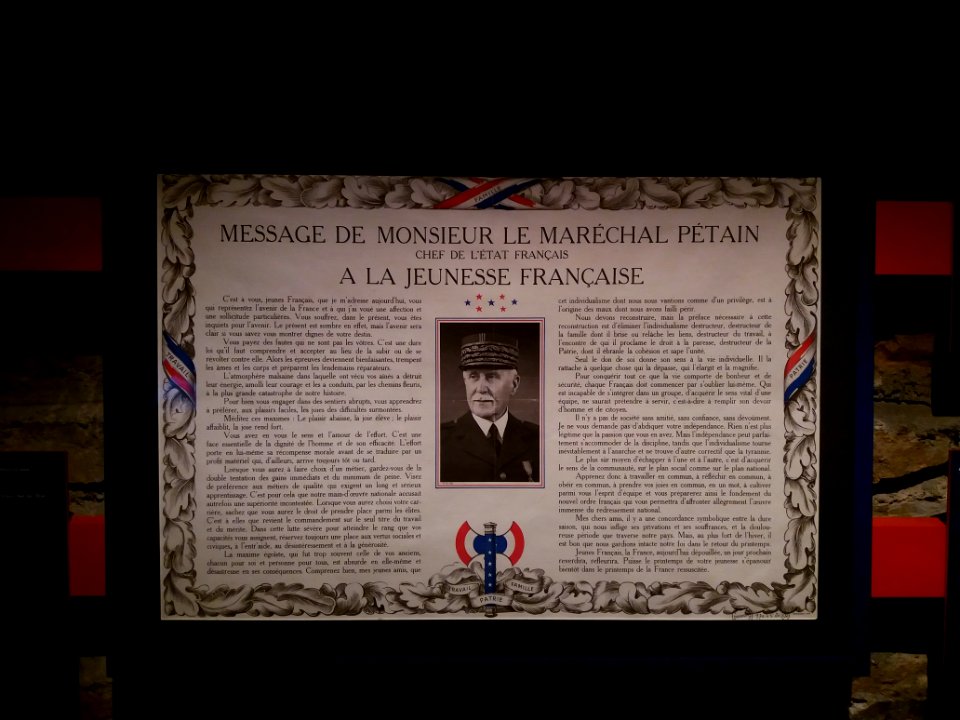 Lyon 7e - CHRD, Génération 40, affiche, Message de Monsieur le Maréchal de Pétain (musée de Besançon, 970.65.26)