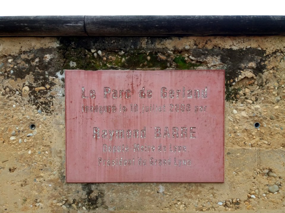 Lyon 7e - Parc de Gerland, plaque d'inauguration le 10 juillet 2000
