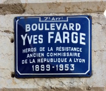 Lyon 7e - Boulevard Yves Farge, plaque