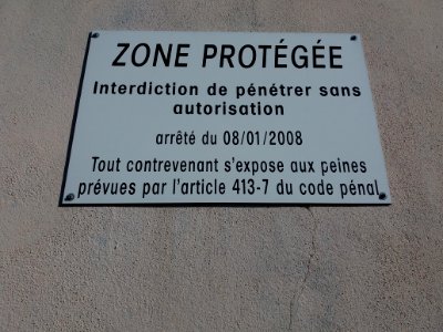 Lyon 7e - Boulevard de l'Artillerie, plaque Zone protégée