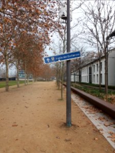 Lyon 7e - Parc de Gerland, panneau musée des Confluences à 7 mn